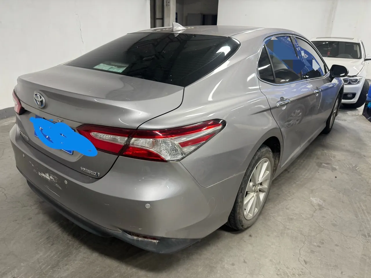 Toyota 2021 Camry Dual Engine 2.5HGVP Stepless Leading Edition Automatic Gear 5
