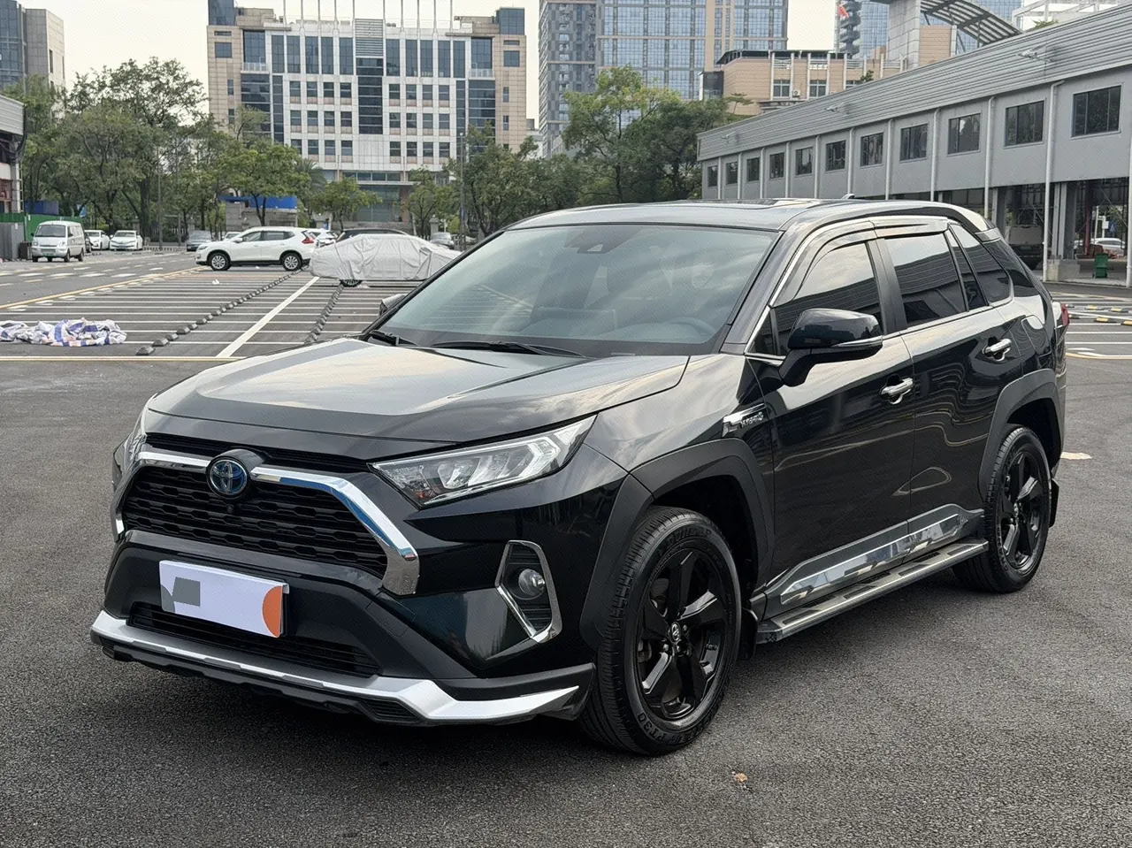打开图片灯箱:Toyota 2020 RAV4 Rongfang Double Engine 2.5 Stepless Four-wheel Drive Elite Automatic Gear