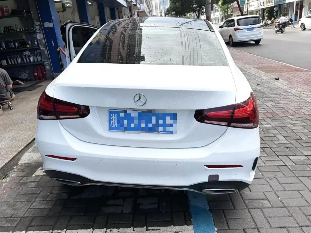 Mercedes Benz Class A 2020 A 200 L 1.3T Fashion (Modified) Automatic Gear 4