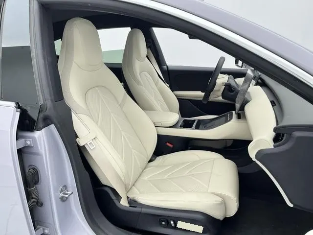 NIO 2025 ET5 75kWh automatic transmission 5