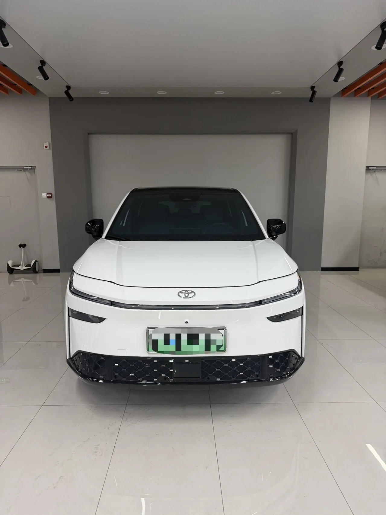 Toyota 2025 BZ3X 520 Pro Automatic 3