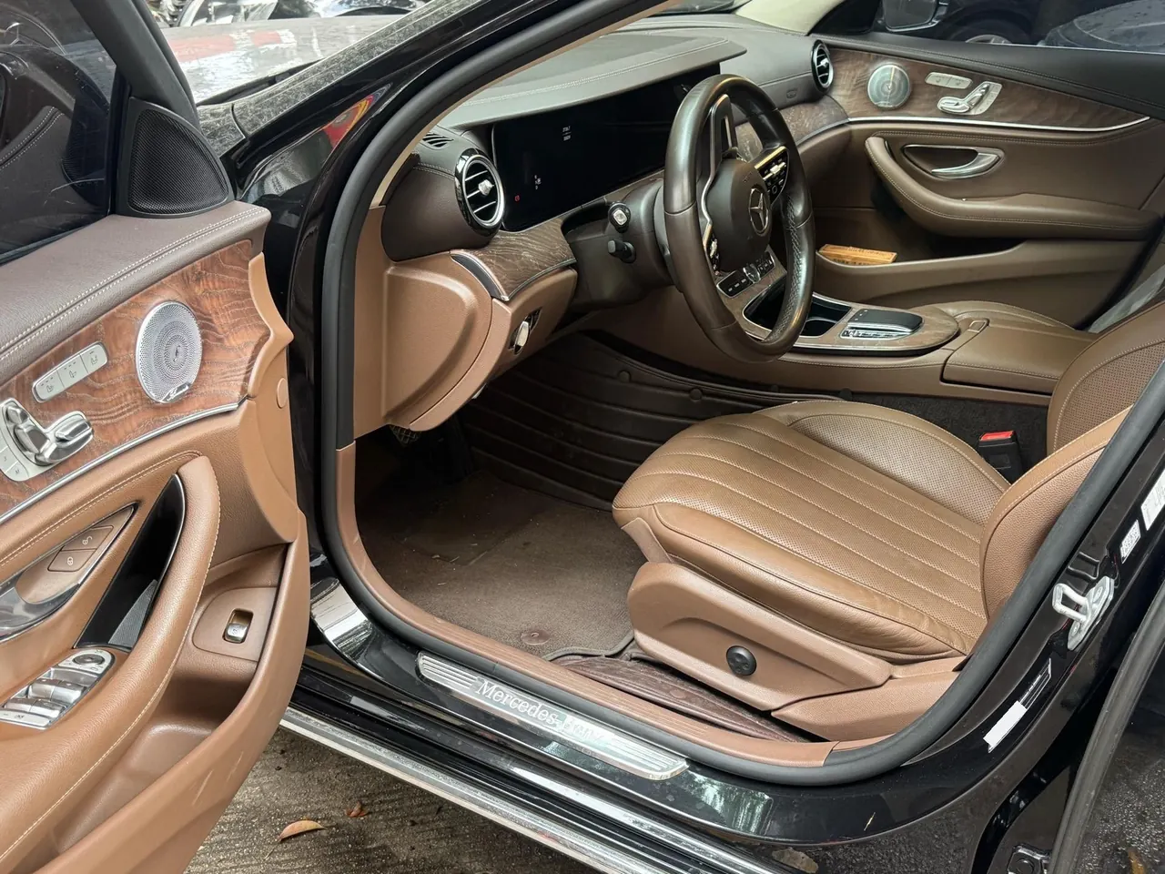 Mercedes Benz E Class 2020 E 300 L 2.0T Luxury Automatic Gear 8