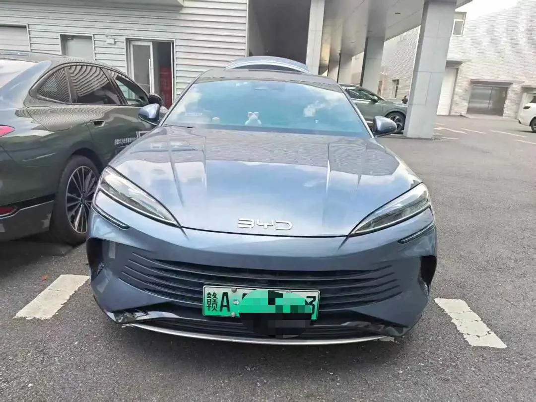 BYD 2023 Seal DM-i 1.5T Stepless 121km Flagship Automatic Gear 2