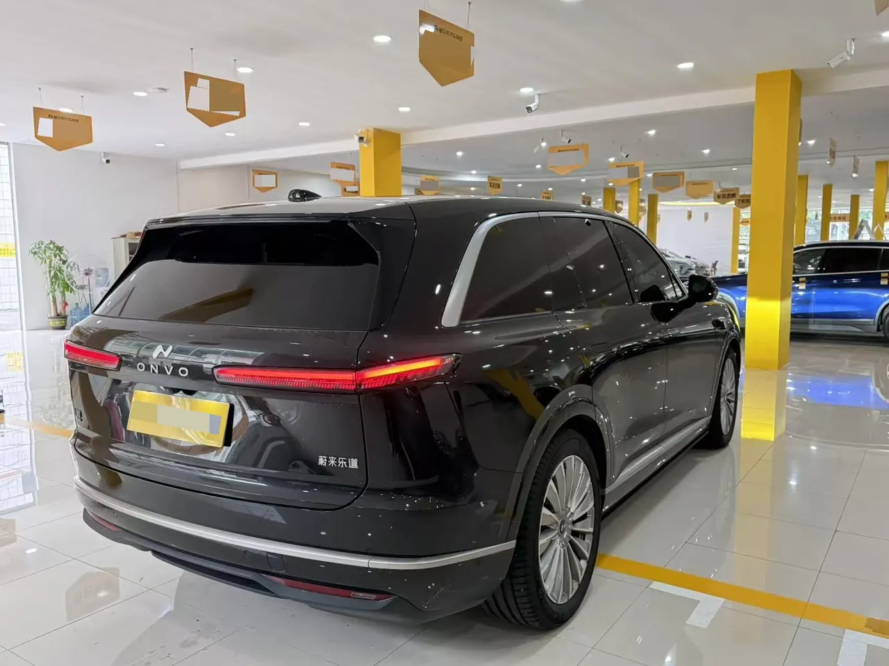 ONVO 2025 L90 Ultra Six‑Seater Automatic 6
