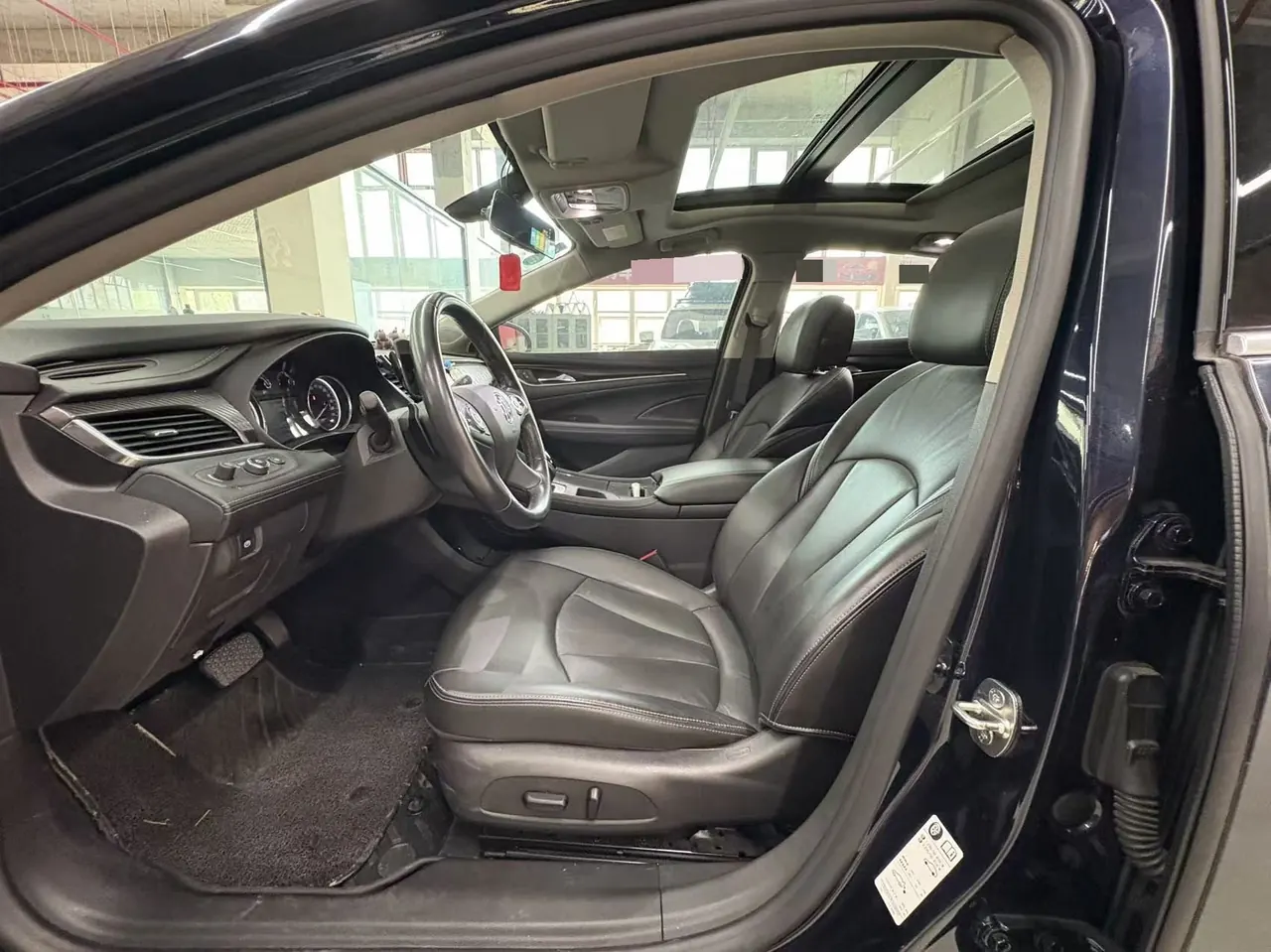 Buick 2020 LaCrosse 2.0T 652T Luxury Automatic 5