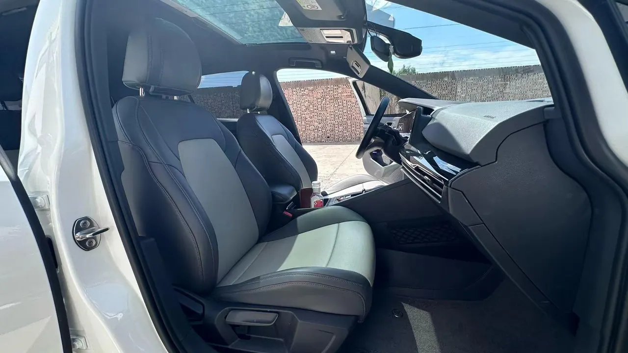 Volkswagen 2023 Golf 8 R-Line 1.4TSI 280TSI Lite (Modified) Automatic Gear 11
