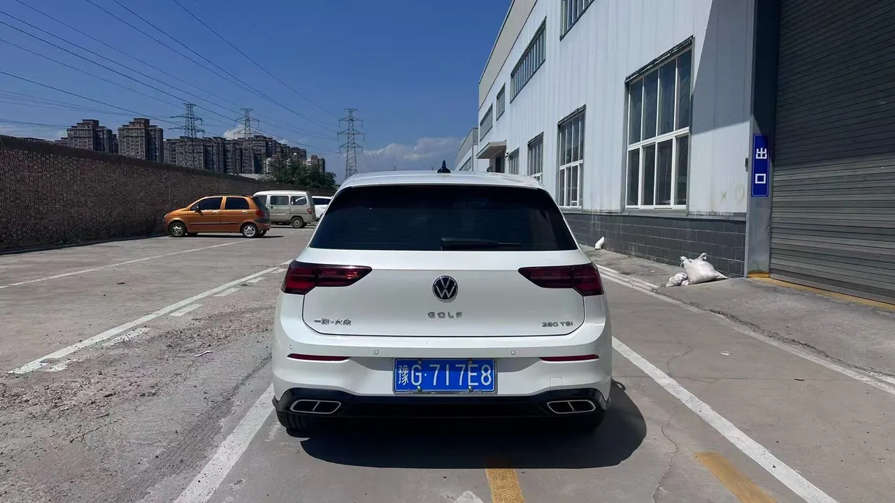 Volkswagen 2023 Golf 8 R-Line 1.4TSI 280TSI Lite (Modified) Automatic Gear 5