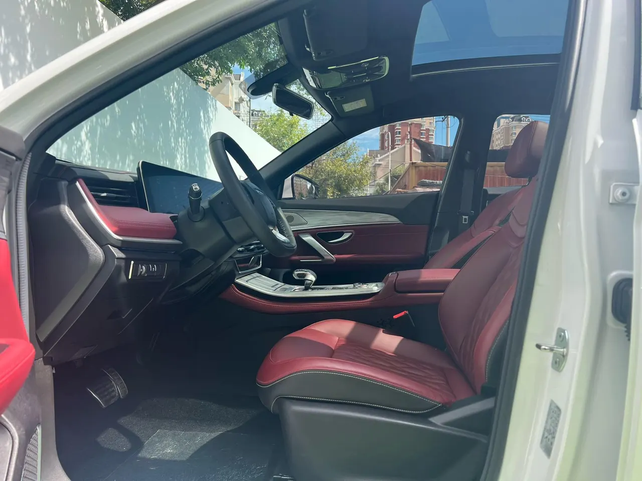 Jetour 2023 X70 PLUS 1.5T Brave PLUS7 Automatic Gear 4