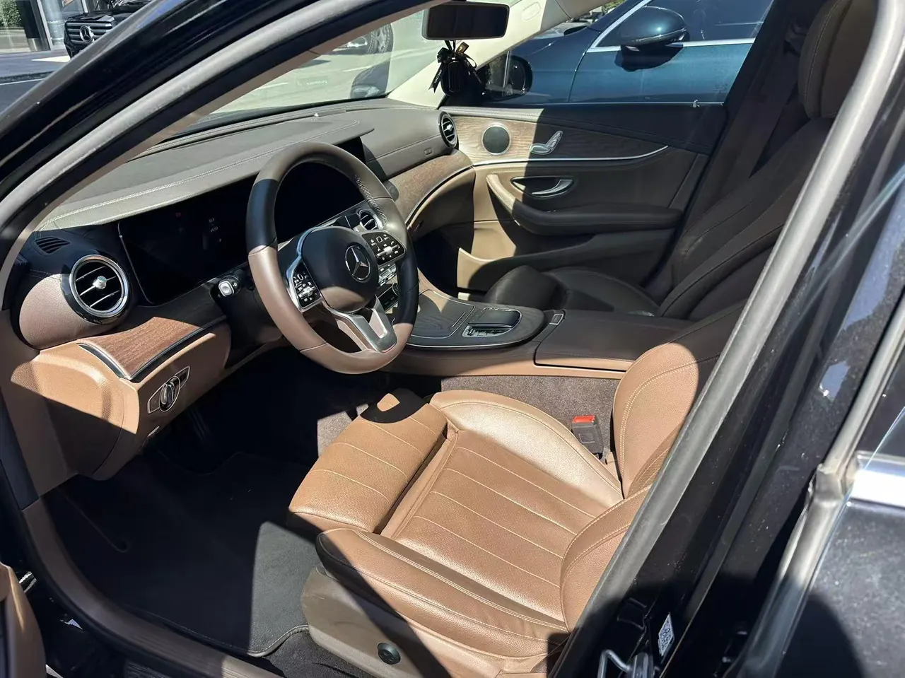 Mercedes Benz E Class 2020 E 260 L 48V 1.5T (modified) automatic gear 4