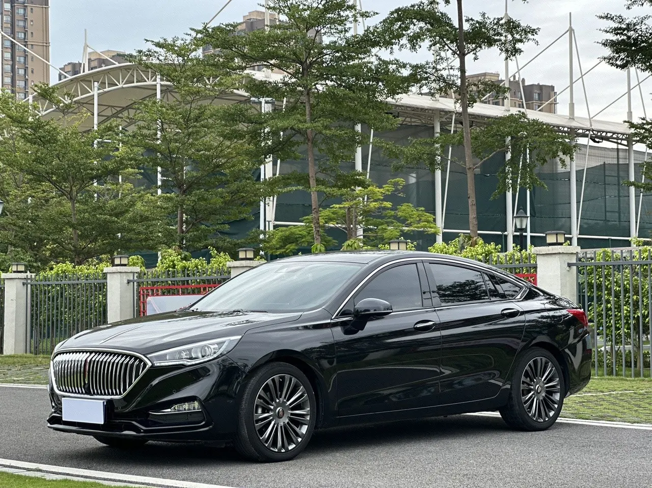 Open image lightbox: HongQi 2020 H5 1.8TD Zhilian Flag Edition Automatic Gear
