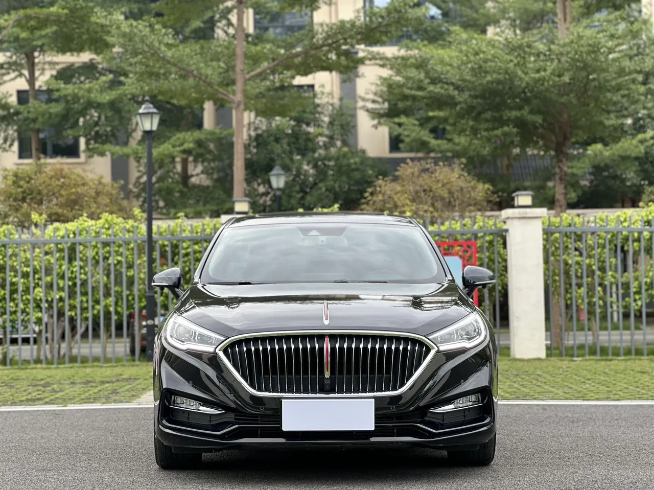 HongQi 2020 H5 1.8TD Zhilian Flag Edition Automatic Gear 2