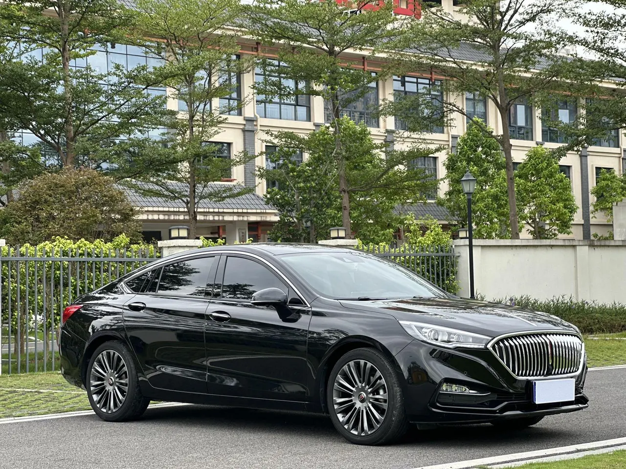 HongQi 2020 H5 1.8TD Zhilian Flag Edition Automatic Gear 3