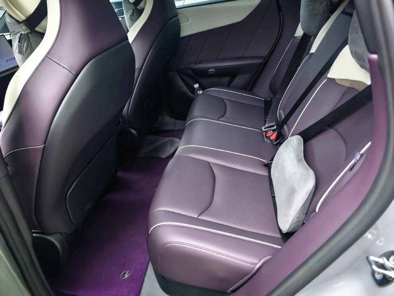 Mazda 2025 EZ-60 200 Max automatic gear 5