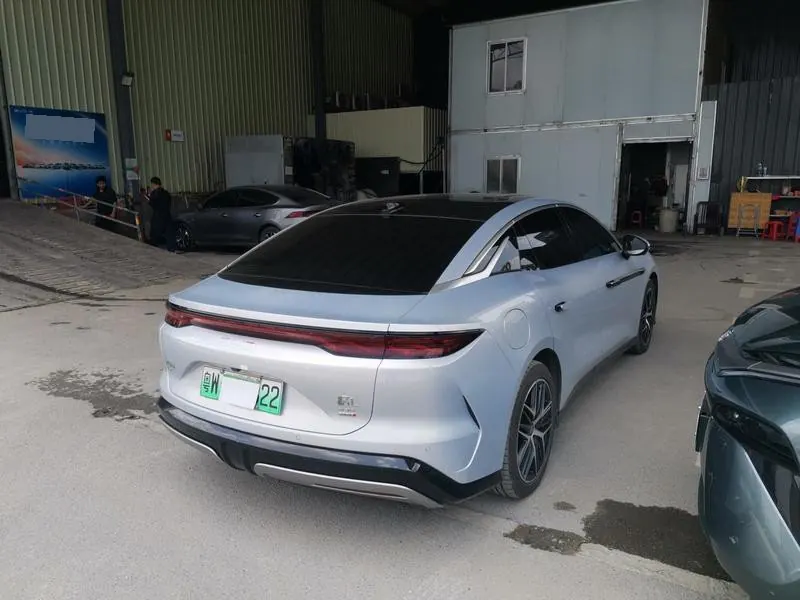BYD 2025 Han L EV four-wheel drive laser Radar flagship automatic gear 2