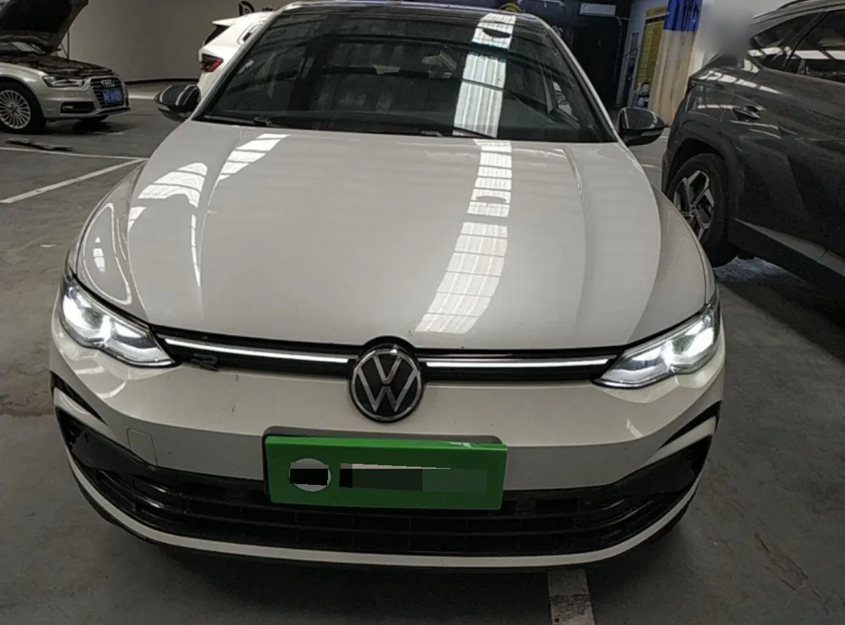 Volkswagen 2023 Golf 8 R-Line 1.4TSI 280TSI Lite Automatic 2