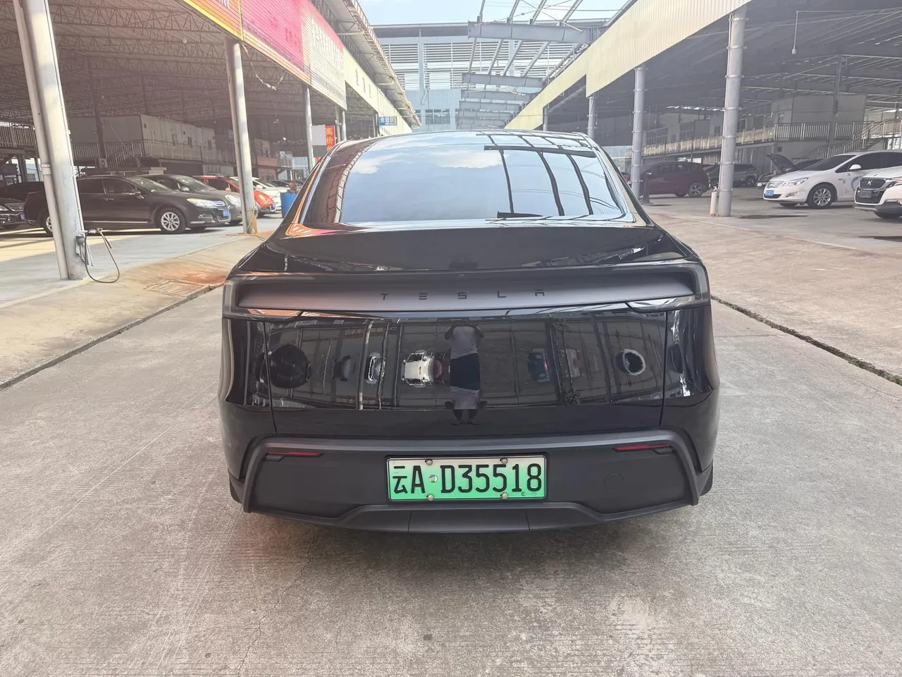 Tesla 2025 Model Y rear-wheel drive version automatic transmission 3