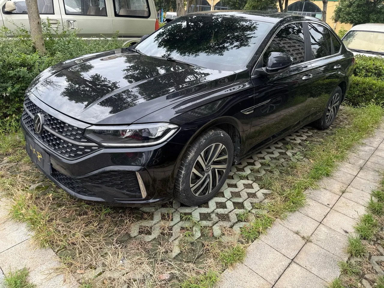打开图片灯箱:Volkswagen 2023 Lavida 1.4TSI 280TSI Star Full Escape Edition Automatic Gear