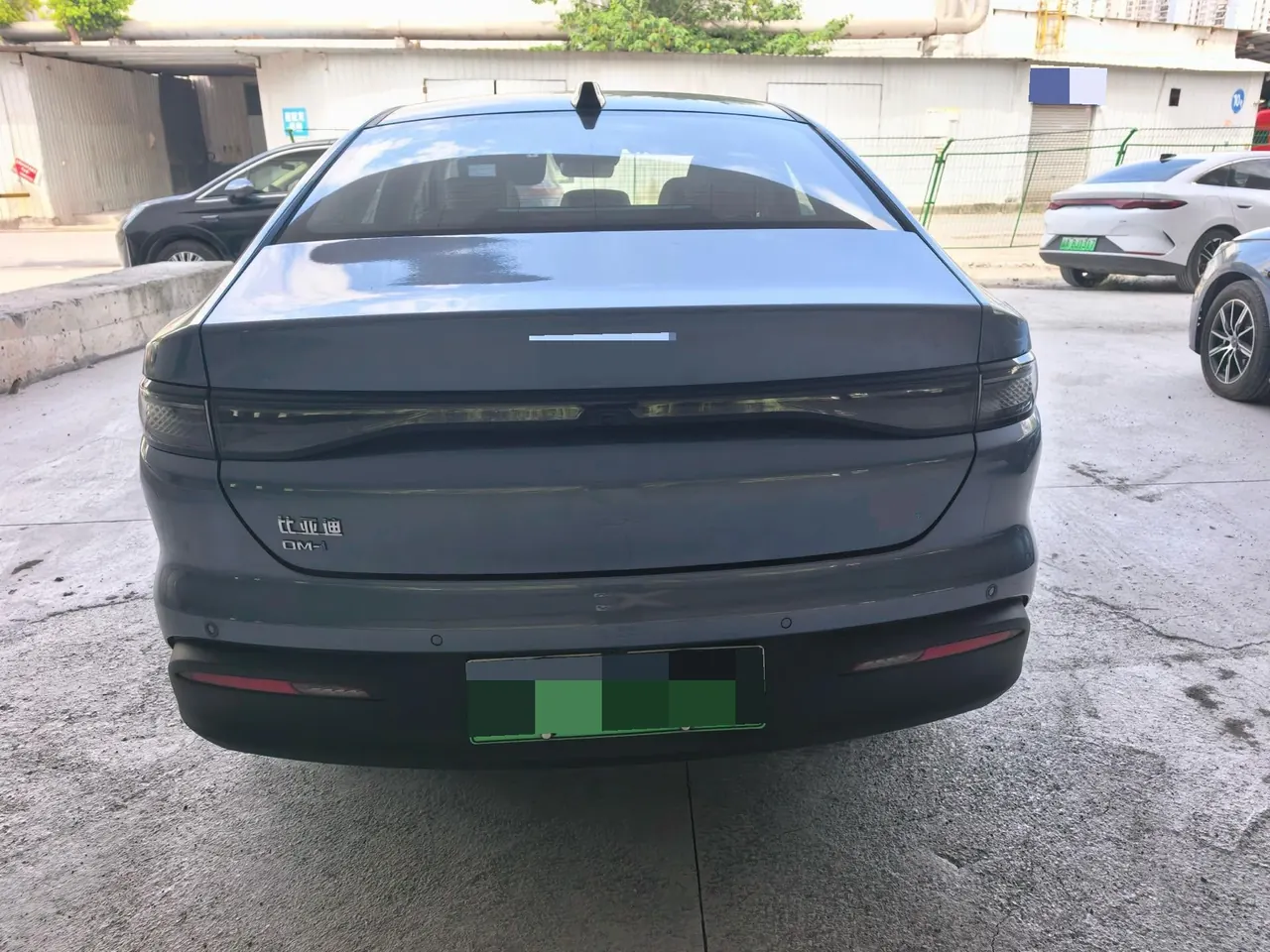 BYD 2025 seals 05 DM-i 1.5 stepless smart driving version 120KM flagship automatic gear 5