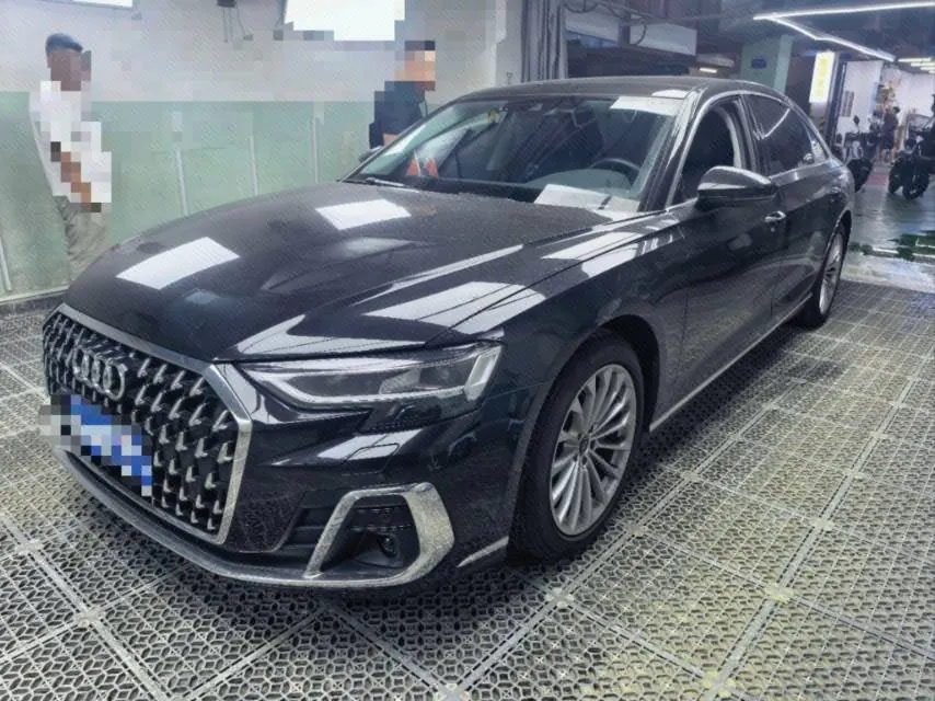 打开图片灯箱:Audi A8L (Imported) 2023 A8L 2.0TFSI 45TFSI Quattro Luxury Automatic Gear