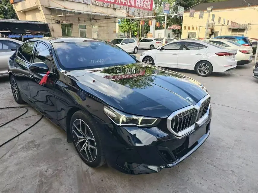 BMW 5 Series (Imported) 2026 530i 48V 2.0T Leading M Sports Suit Automatic Gear 3