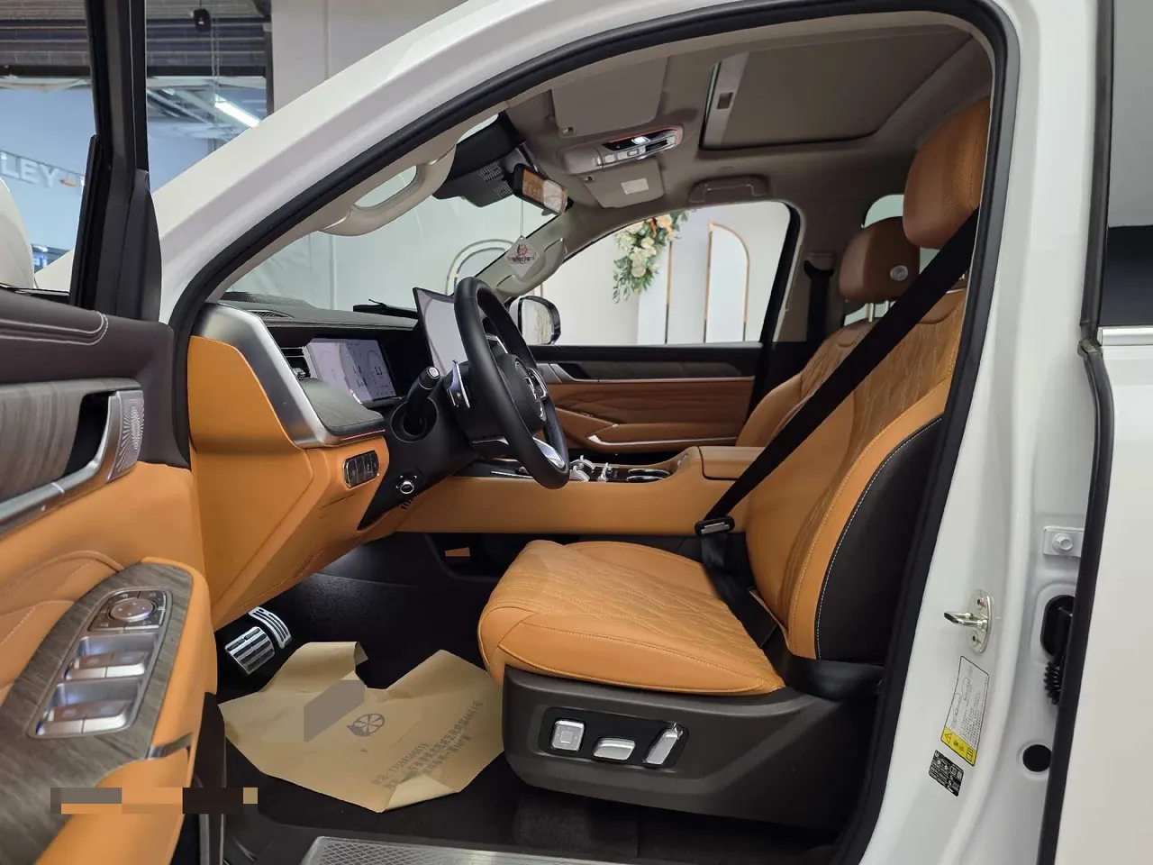 Tank 500 New Energy 2026 Model Tank 500 Hi4-T 2.0T Smart Enjoyment Version Automatic Transmission 4
