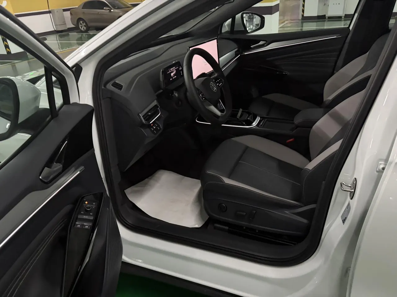 Volkswagen 2026 ID. 4 CROZZ Exclusive PURE Automatic 5