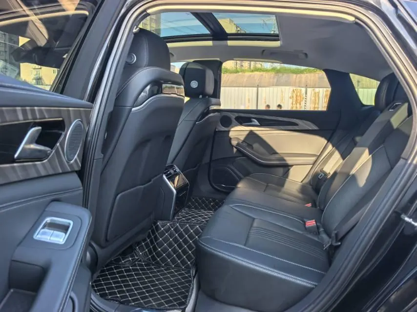 HongQi 2020 H9 48V 2.0T Zhilian Flag Edition Automatic Gear 5