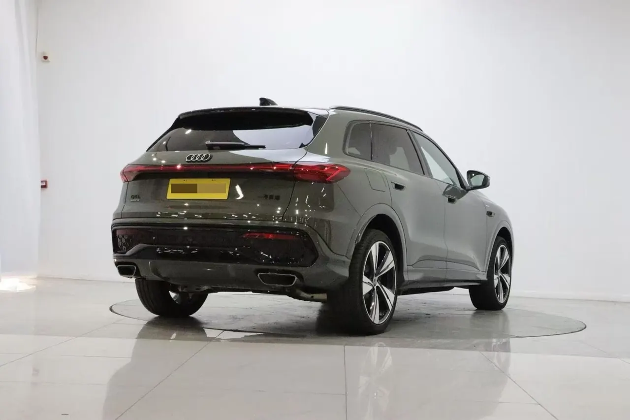 Audi 2026 Q5L 2.0T Smart Hybrid Flagship Automatic Gear 5