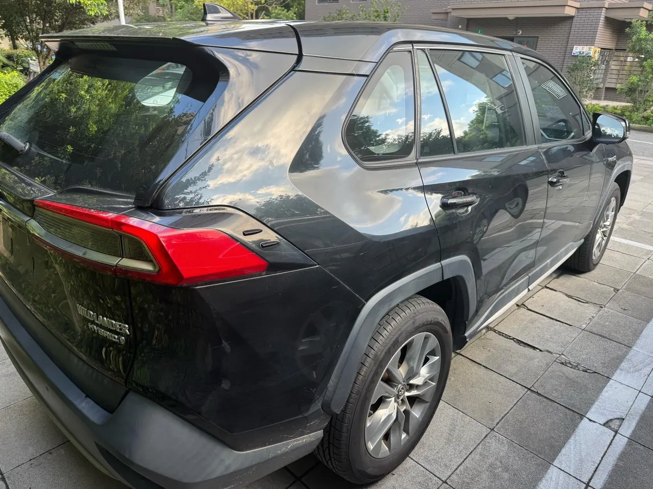 Toyota 2021 Weilanda Dual Engine 2.5 Stepless Two-Drive Deluxe Automatic Gear 5