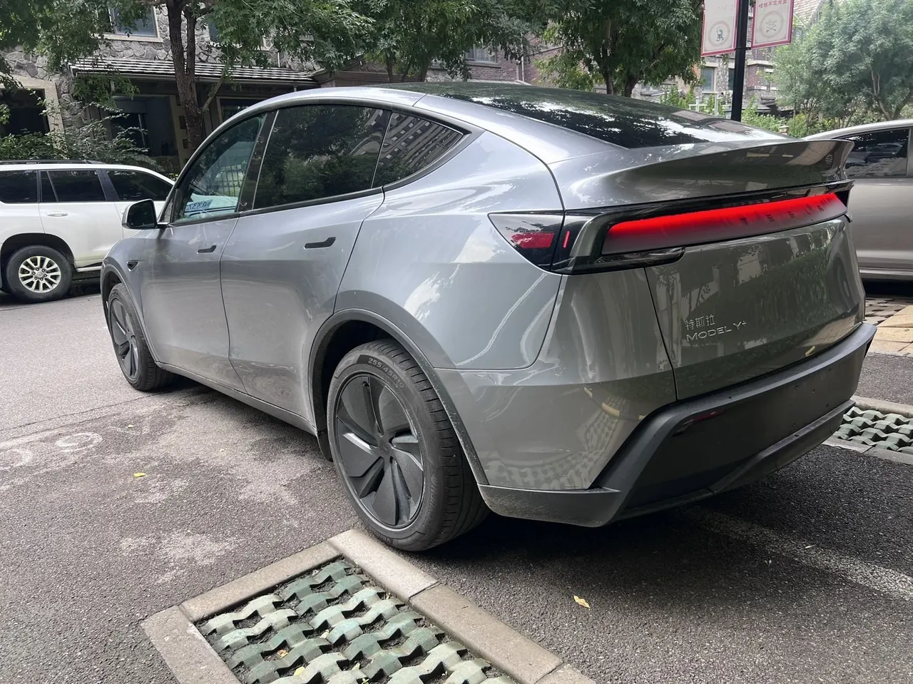 Tesla 2026 Model Y long endurance rear wheel drive version (modified) automatic gear 7