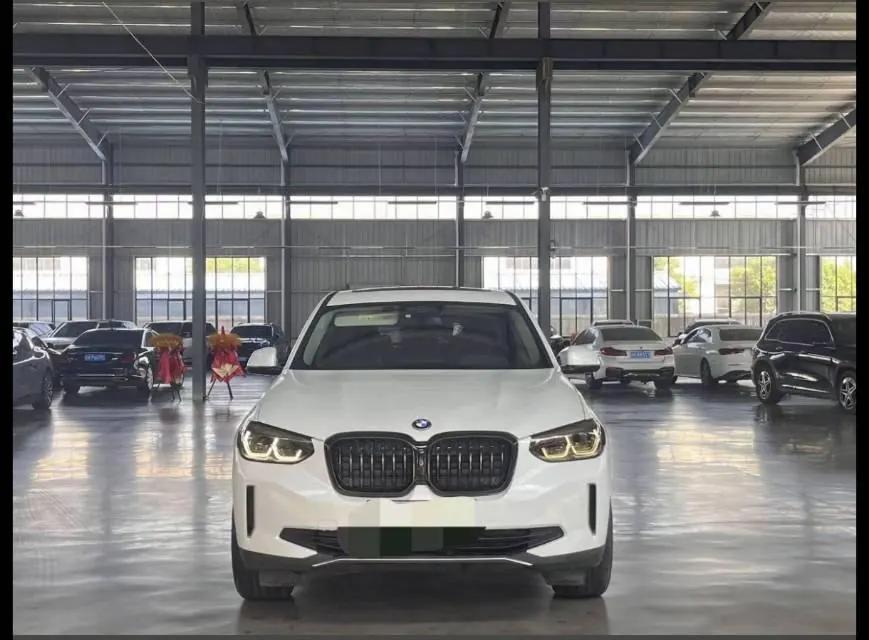 BMW 2022 iX3 leading automatic 2