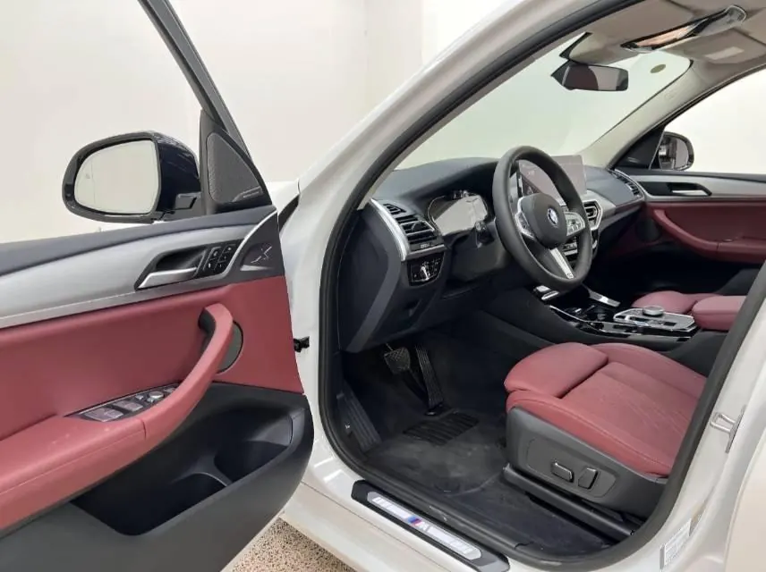 BMW 2022 iX3 leading automatic 4
