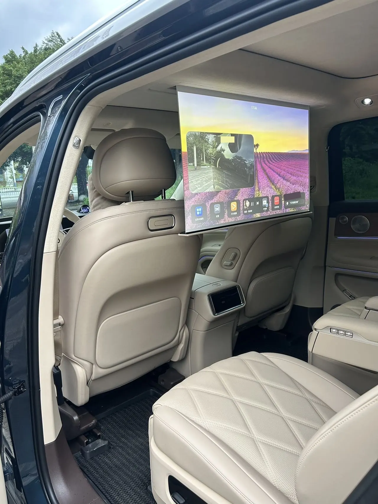 AITO 2025 AITO M9 extended range Ultra version 52kWh6 seat version automatic gear 9