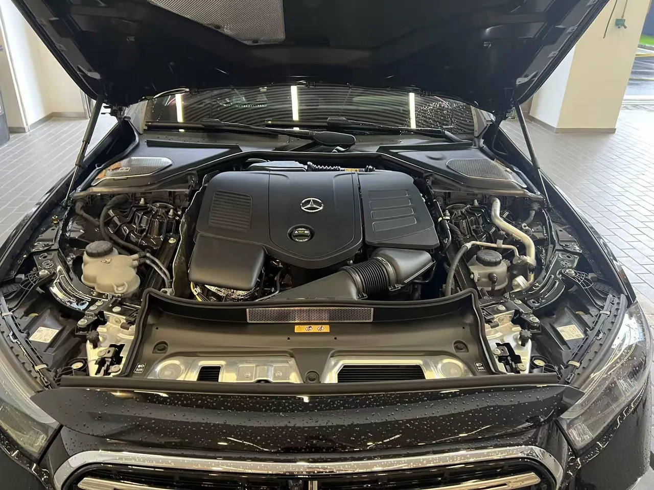 Mercedes Benz E Class 2026 E 300 L 48V 2.0T Honorable Automatic Gear 12