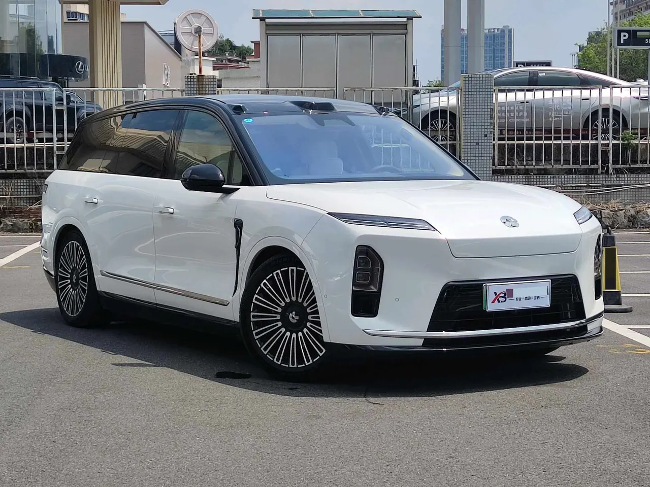 NIO 2026 ES8 6-seat executive deluxe automatic gear 2