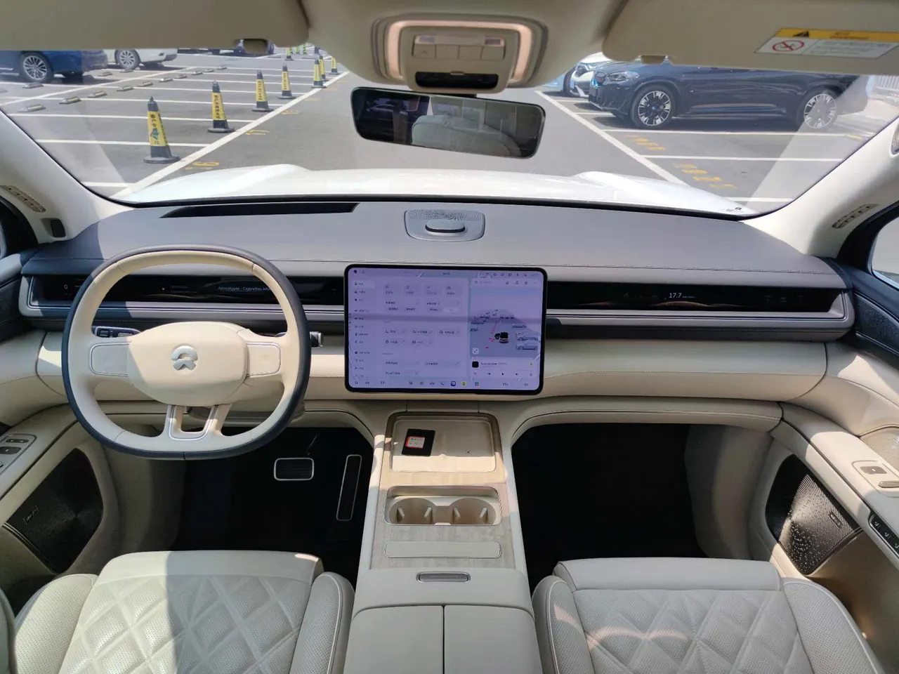 NIO 2026 ES8 6-seat executive deluxe automatic gear 3