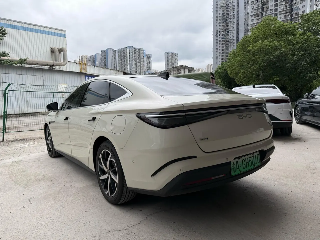 BYD 2026 Seal 07 DM-i 1.5T CVT 230km Flagship Automatic 4