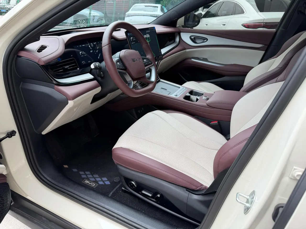 BYD 2026 Seal 07 DM-i 1.5T CVT 230km Flagship Automatic 7