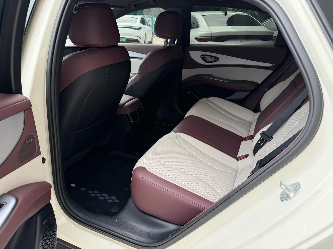 BYD 2026 Seal 07 DM-i 1.5T CVT 230km Flagship Automatic 8