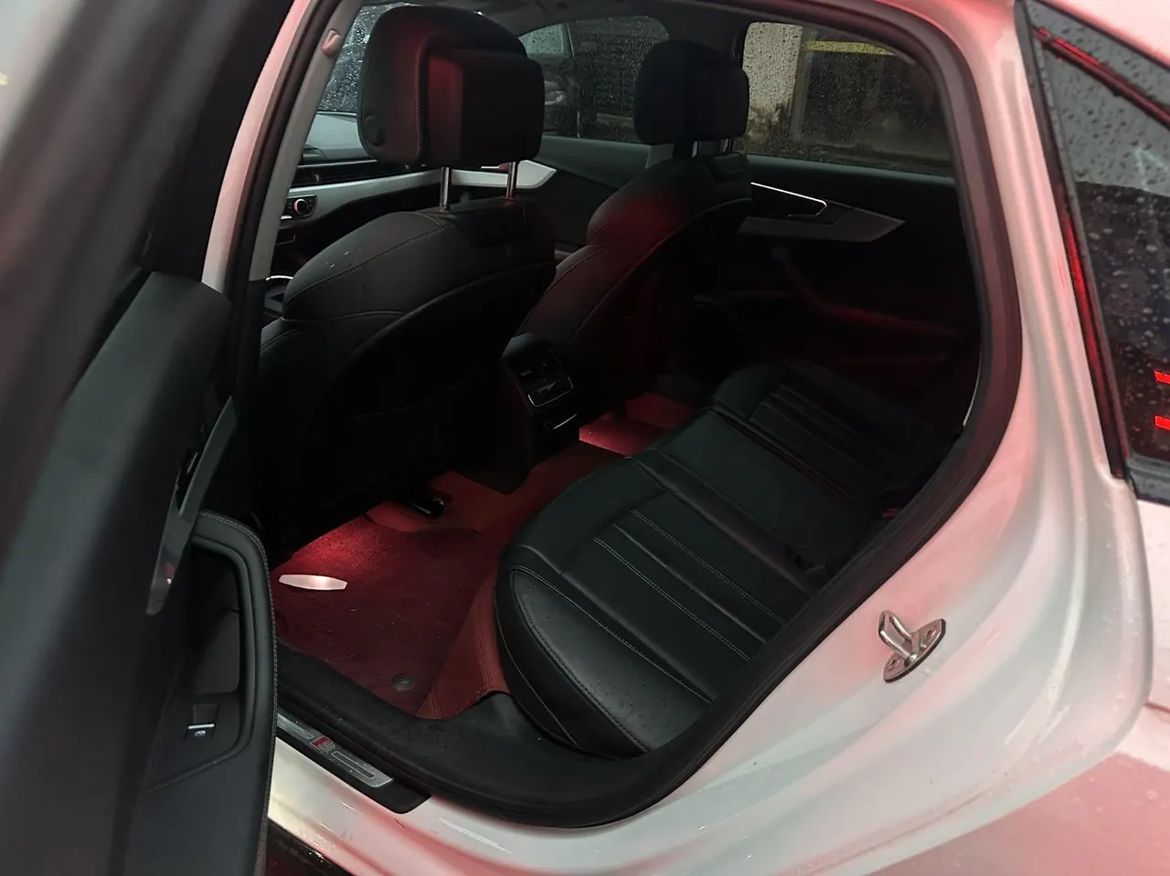 Audi 2022 A4L 2.0TFSI 40TFSI Deluxe Dynamic Automatic 4