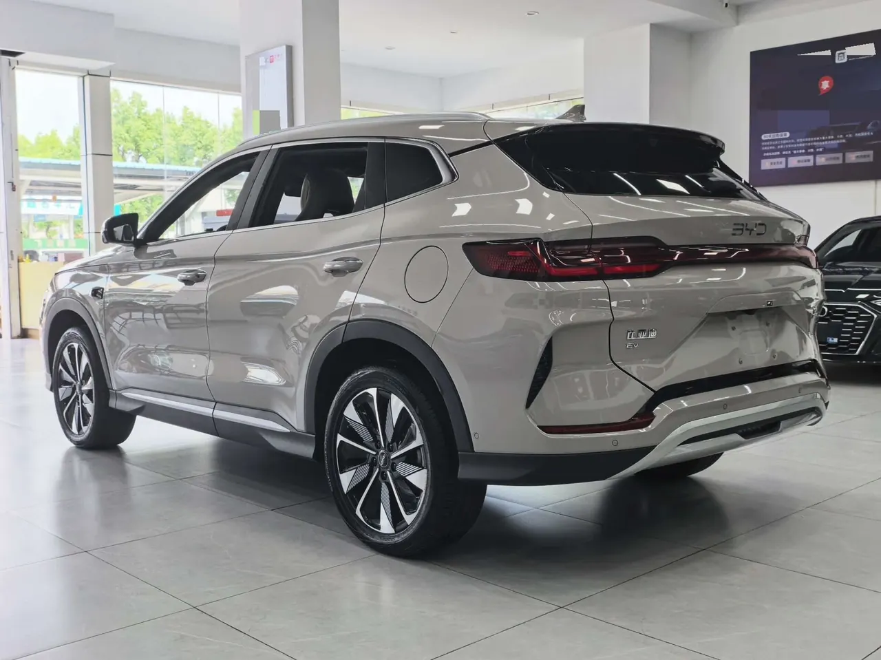 BYD Song PLUS New Energy 2025 Song PLUS EV Smart Driving Edition 520km Luxury Automatic Gear 9