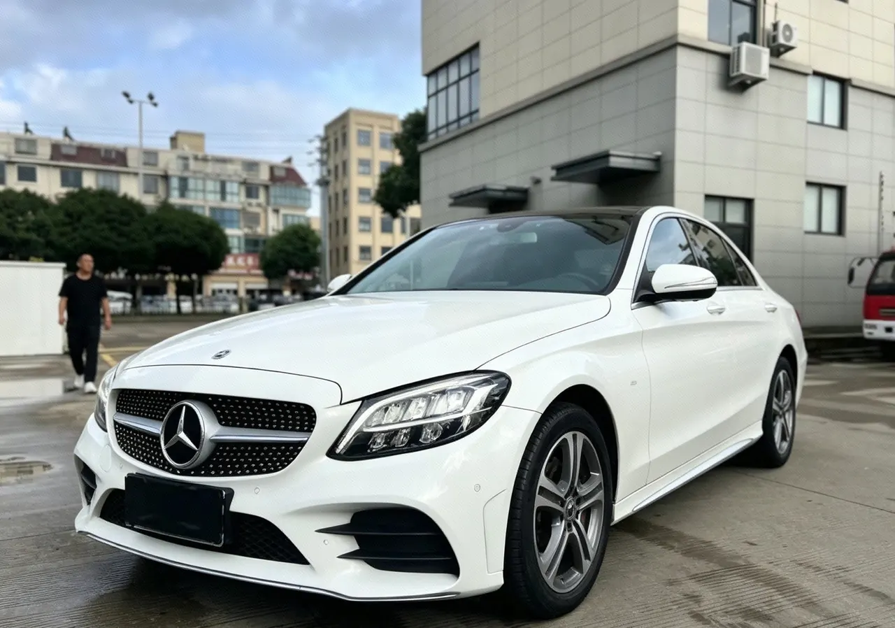 Open image lightbox: Mercedes Benz Class C 2020 C 260 L 48V 1.5T (modified) automatic gear