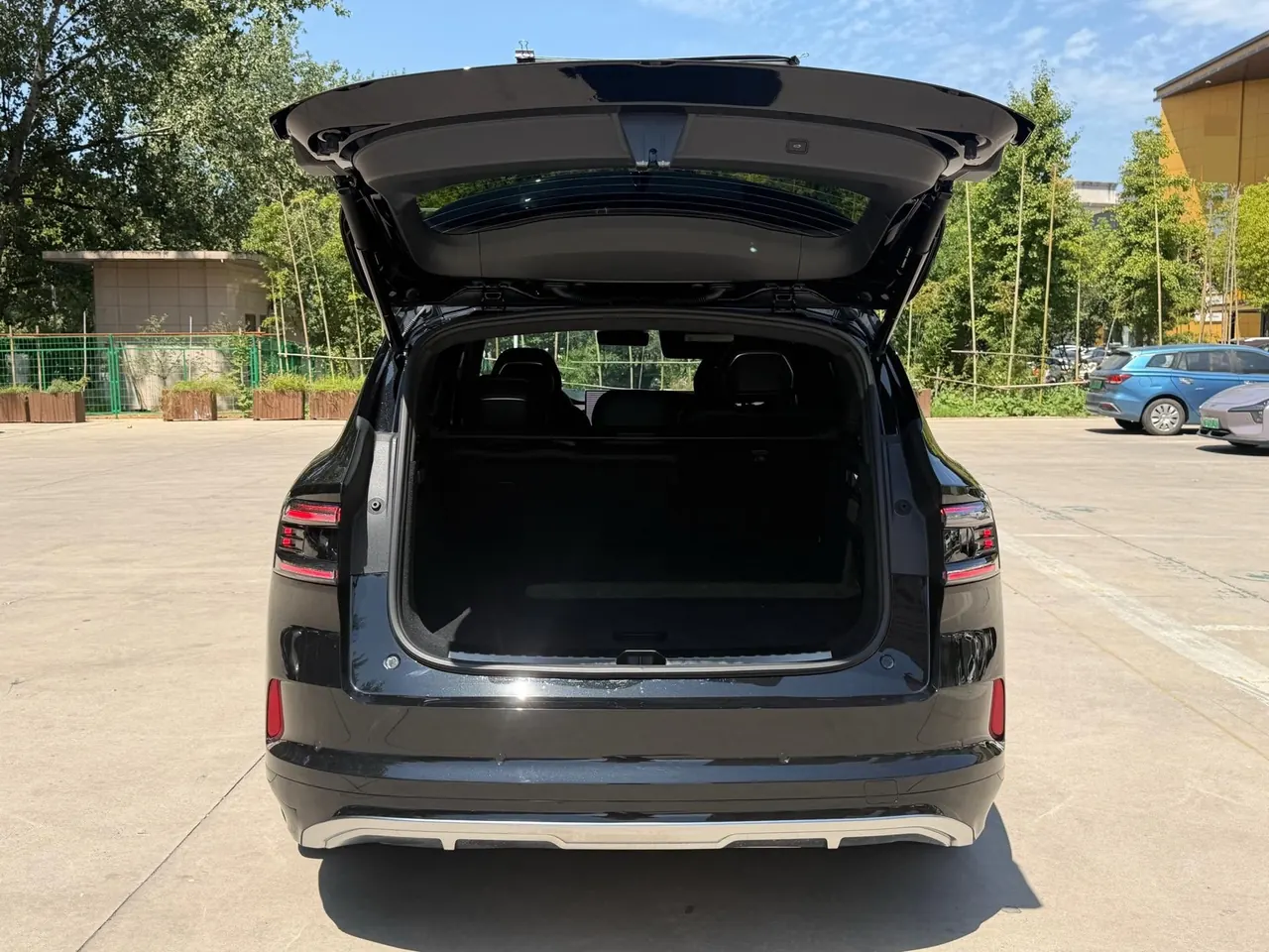 Zeekr 2026 Zeekr 8X 2.0T Ultra Edition 70kWh Automatic 5