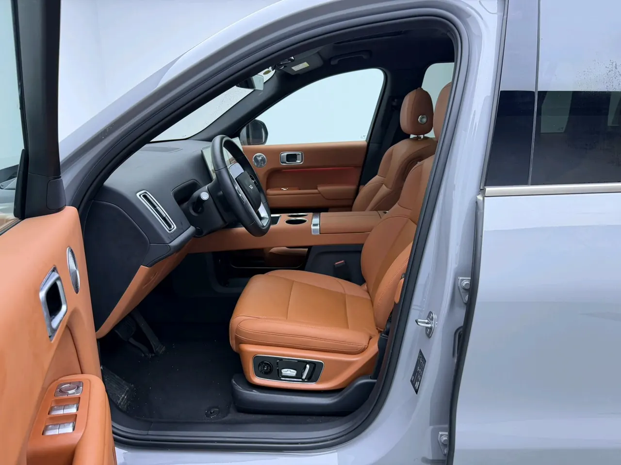 Li 2025 L9 Ultra Smart Refresh Edition Automatic Transmission 3