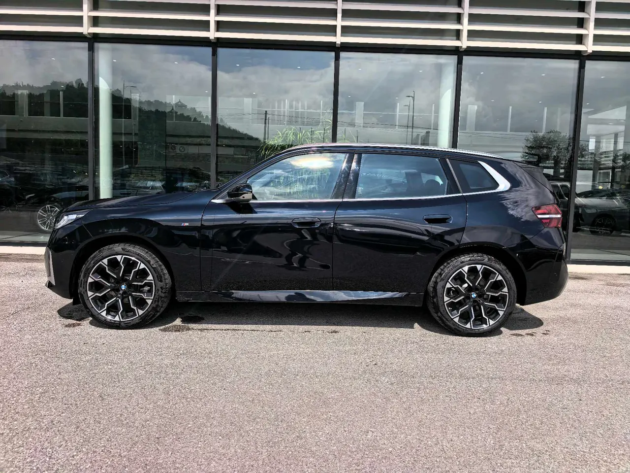 BMW 2025 X3 xDrive30L 2.0T Leading M Sports Suit Automatic Gear 3