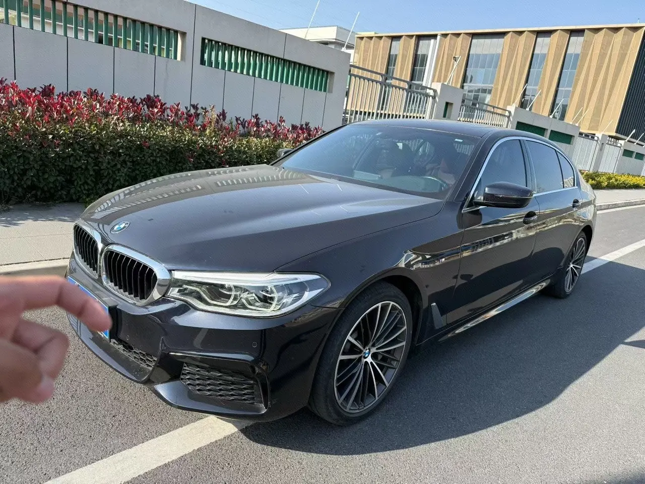 Open image lightbox: BMW 5 Series 2020 530Li 2.0T Leading M Sports Suit Automatic Gear