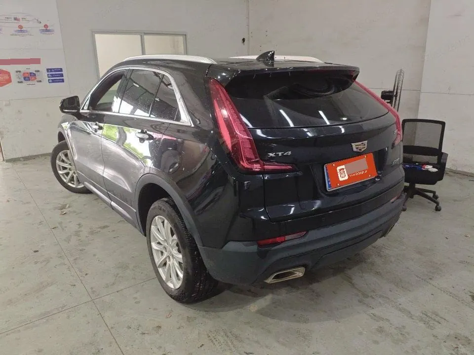 Cadillac 2022 XT4 48V 2.0T 28T Two-Drive Fashion Automatic Gear 6
