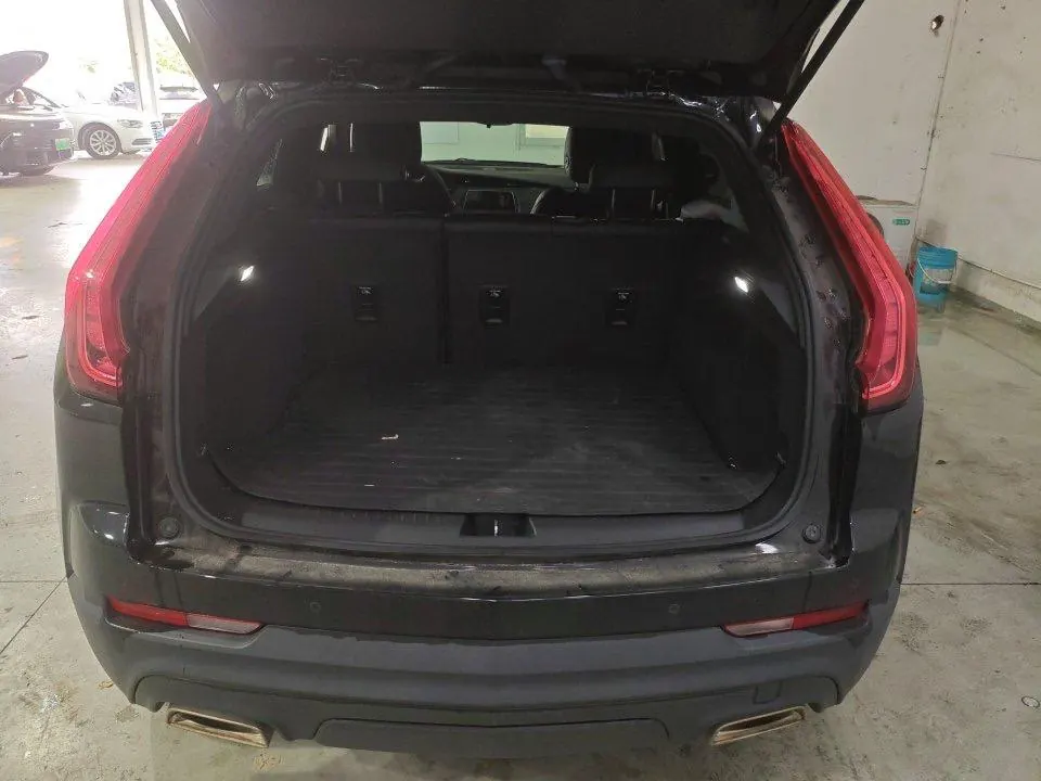 Cadillac 2022 XT4 48V 2.0T 28T Two-Drive Fashion Automatic Gear 9
