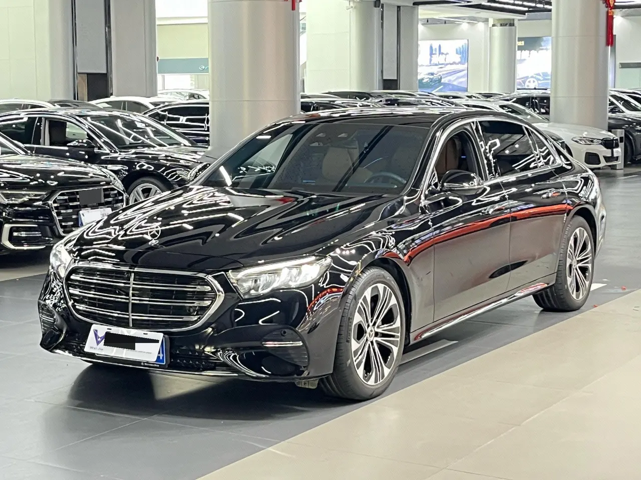 Open image lightbox: Mercedes Benz E-Class 2026 model E 300 L 48V 2.0T Luxury Edition Automatic