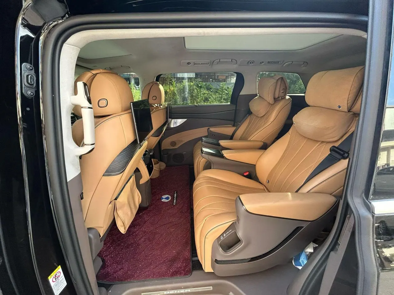 Denza 2022 Denza D9 DM-i 1.5T stepless 970 four-wheel drive flagship automatic gear 4
